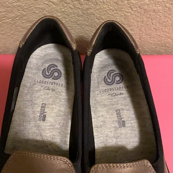 Metallic Cloudsteppers - Clarks - Picture 2 of 6